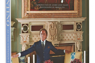 Valentino: At The Emperor's Table by André Leon Talley Fete-a-Tete