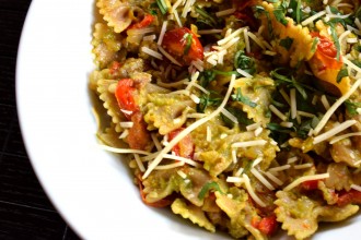 Corn and Basil Pesto Pasta with Sweet and Spicy Italian Sausage Fete-a-Tete
