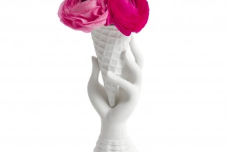 Gift of the Week: The I-Scream Vase Fete-a-Tete