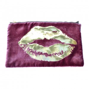 Pouch_Lips_BerryGold__28529.1453415645.1280.1280